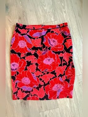 Who What Wear Red & Black Floral Pencil Skirt